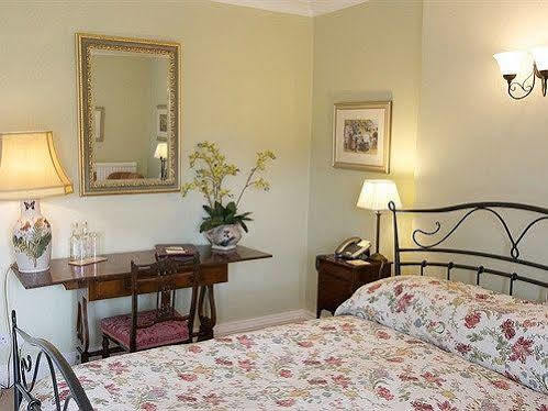 ฟาร์ทิงส์ โฮเต็ล แอนด์ เรสเทอรองต์ Hotel ทอนทัน ภายนอก รูปภาพ